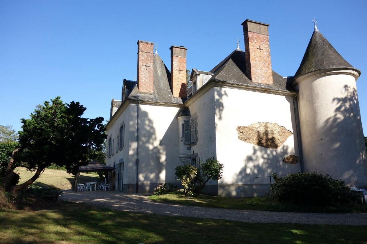 Château de La Ville-Huë Guer Exterior foto